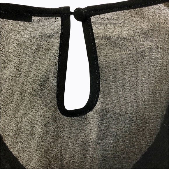 Buckle Leaf Method Top Sheer Black - Picture 7 of 12
